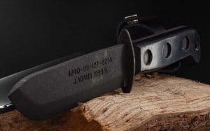 fixed blade survival knife